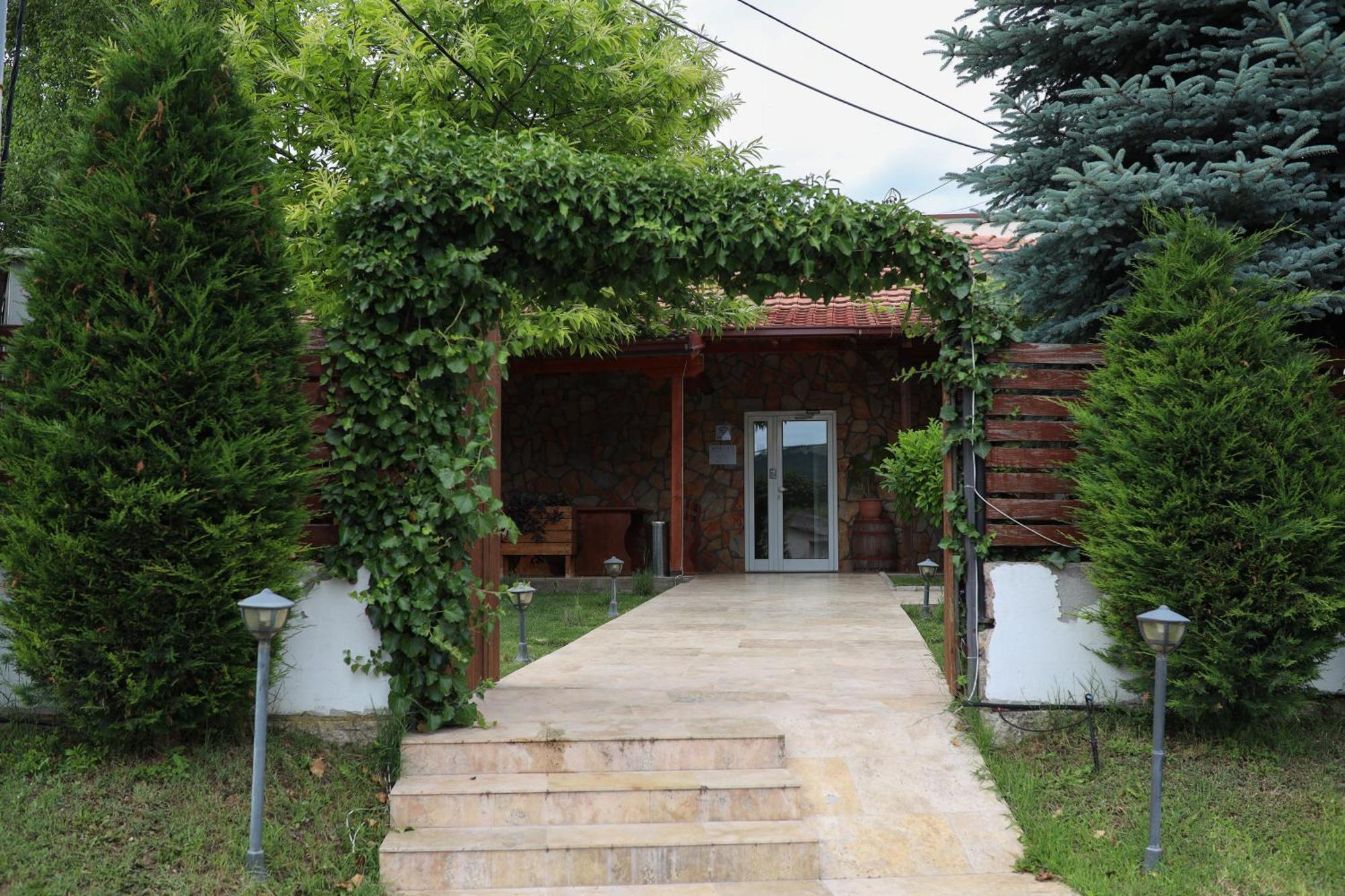 Отель Kokino Winery Куманово Экстерьер фото